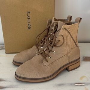 👀 ROTHY’s The Laced Lug Boot in EXCELLENT Condition!